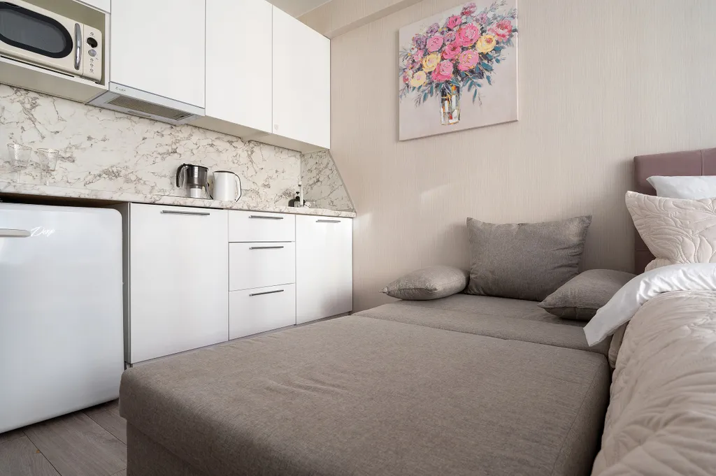 Студия у моря с бассейном на территории. Каравелла 112