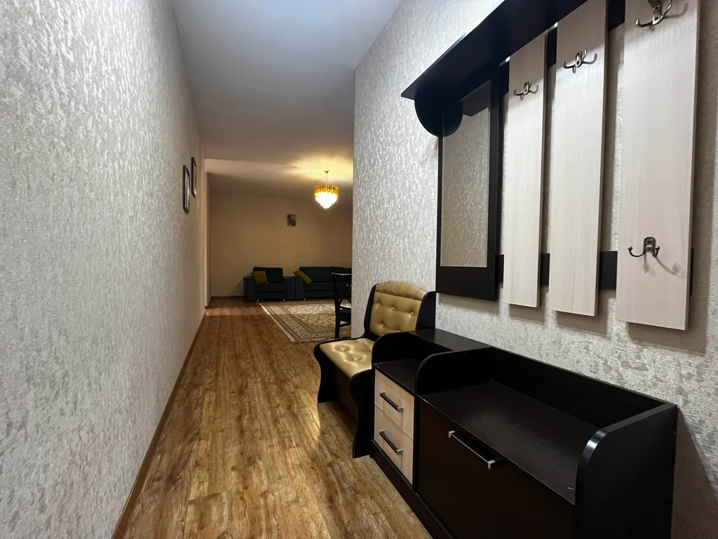 Квартира 3-комнатная Квартира — Махачкала