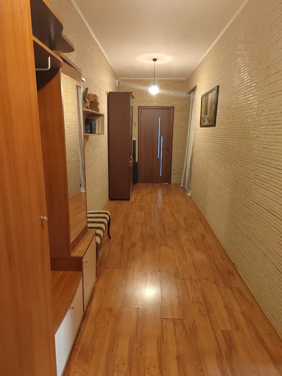 Просторная 2-комнатная квартира с кухонной зоной