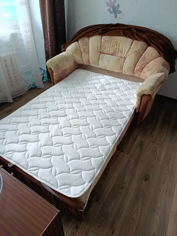 Светлая, уютная, благоустроенная квартира в центре города с балконом