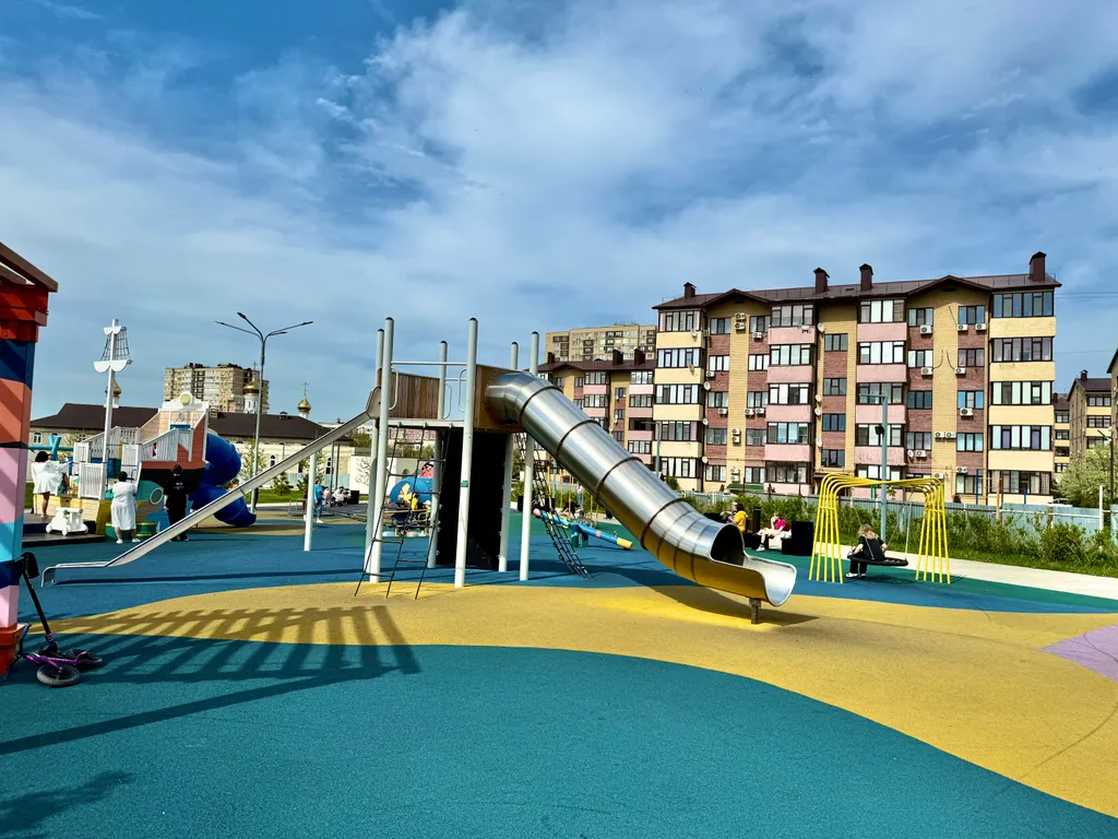 Уютная двухкомнатная квартира рядом с Крещенским парком