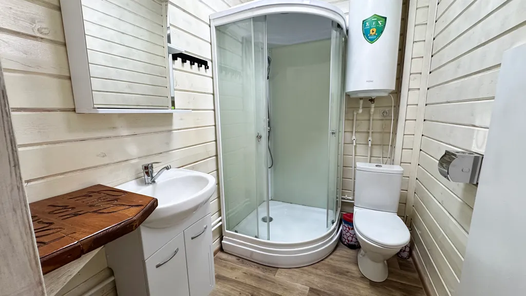 Коттедж Уютный этаж в деревянном доме со всеми удобствами — Архыз