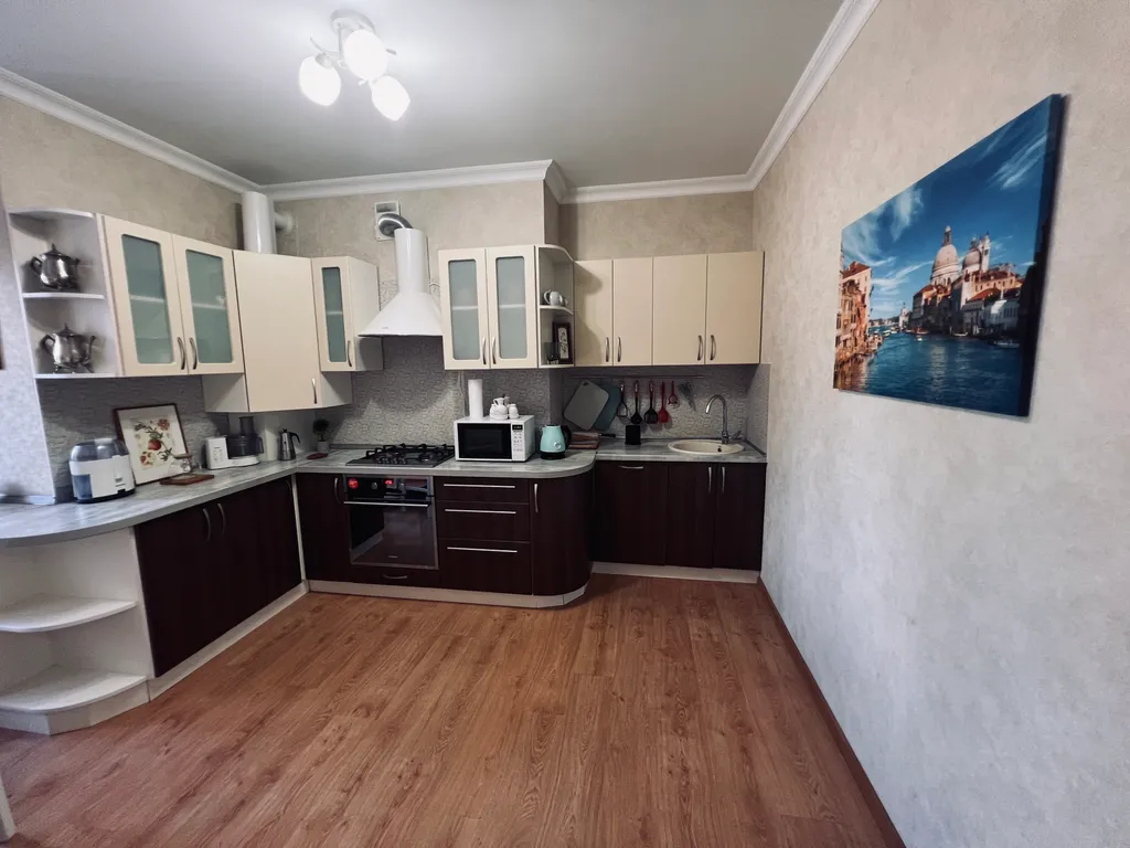 Квартира Квартира с двумя отдельными комнатами, исторический район, просторно — Калининград