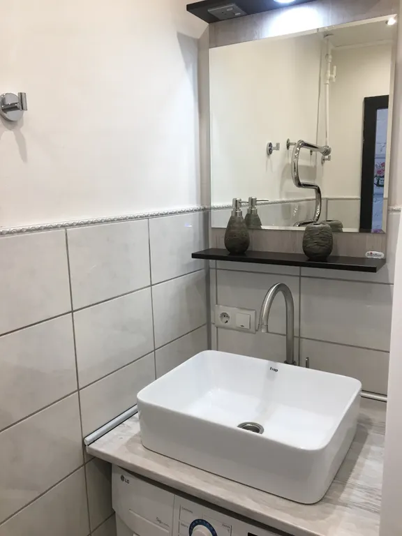 Стильная новая квартира с дизайнерским ремонтом в центре города