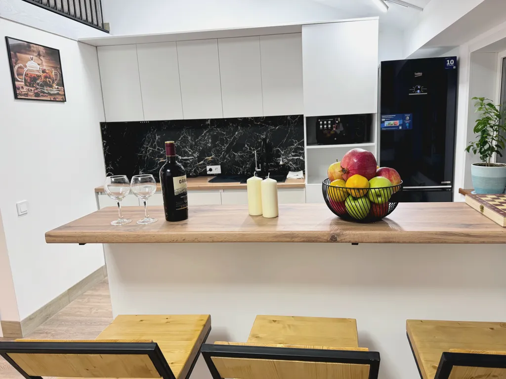 Комфортный двухуровневый апартамент в элитном комплексе