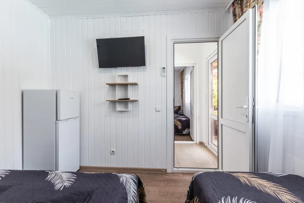 Шестиместный двухкомнатный с верандой