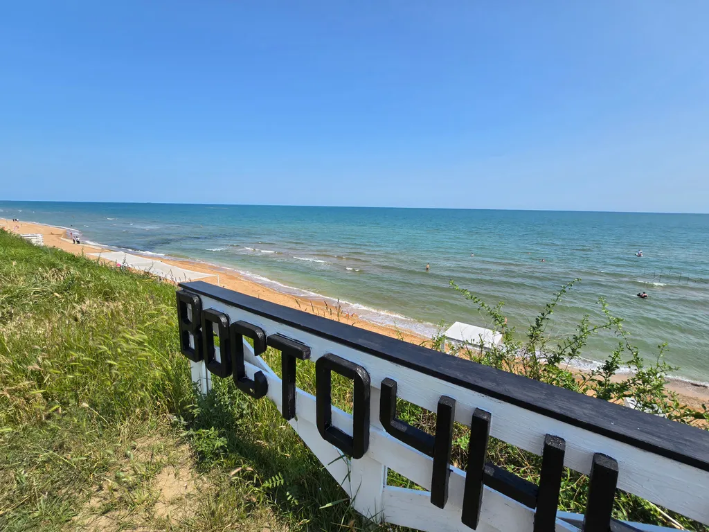 Коттедж Домик для двоих на первой береговой линии — Кучугуры