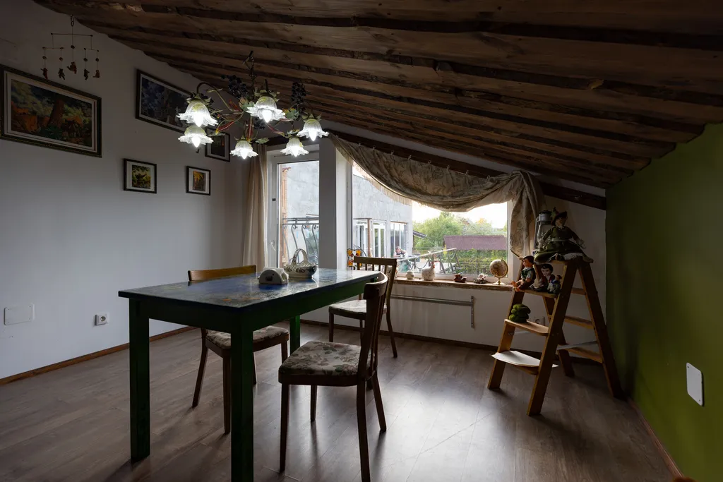 Три галки с мансардой