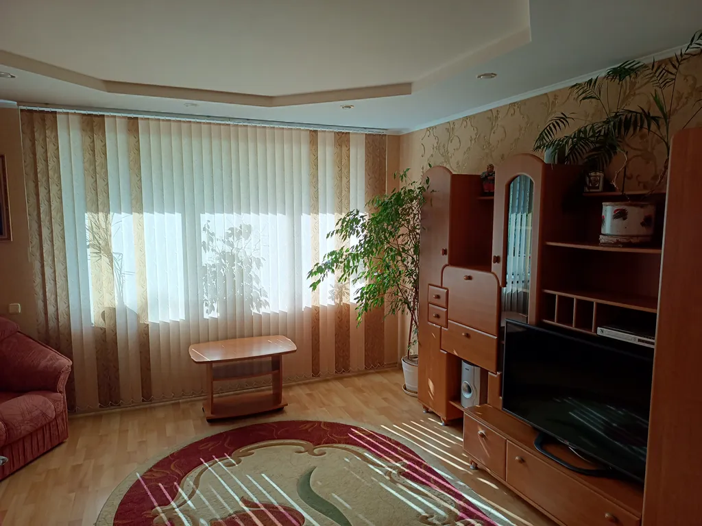 Уютная трешка в центре рядом с жд вокзал