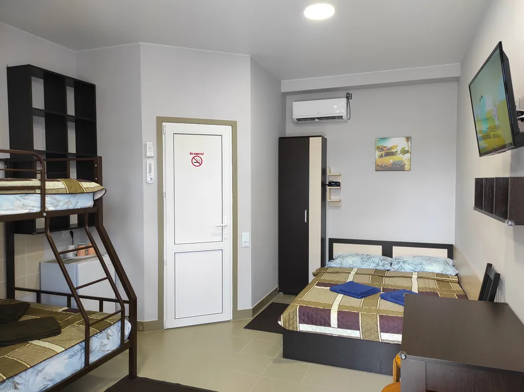 Комната Сomfort в частном секторе, для семьи, 2взр+3дет места