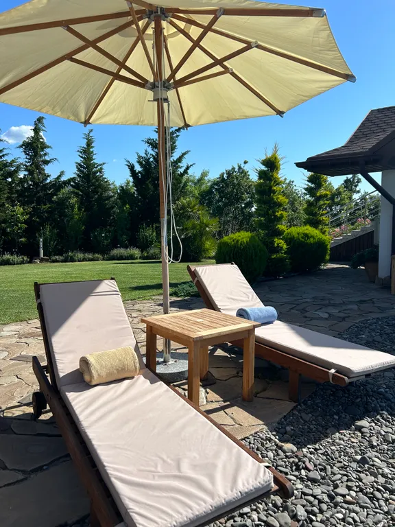 Вилла с панорамной баней и бассейном