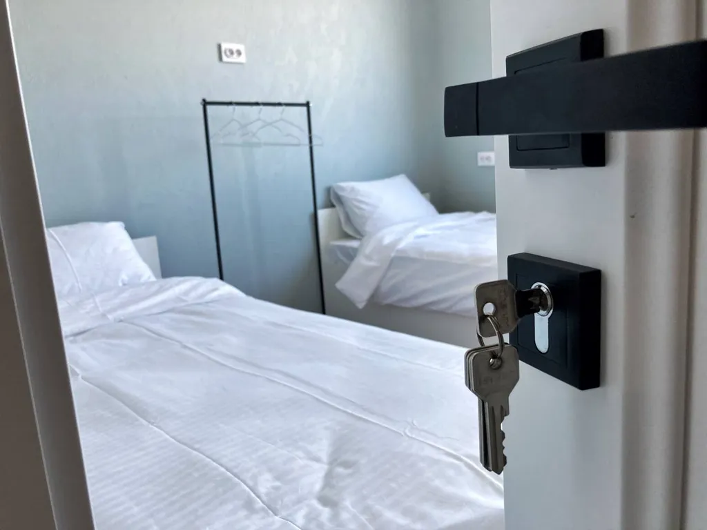 Четырёхкомнатная квартира с новым ремонтом и шикарным видом на море