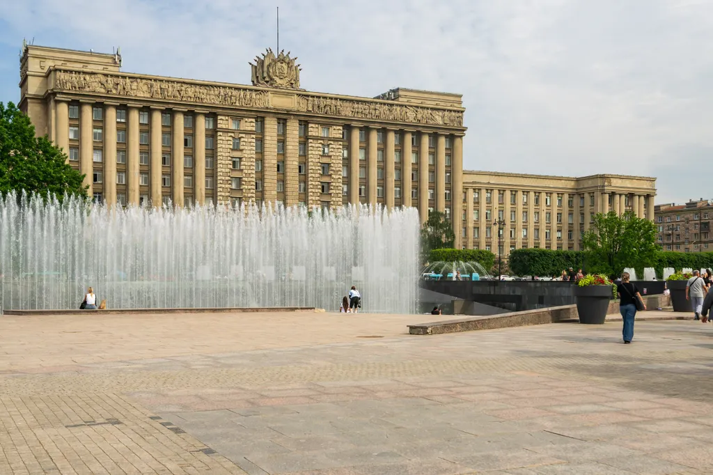 3-комнатная квартира с видом на Московскую площадь