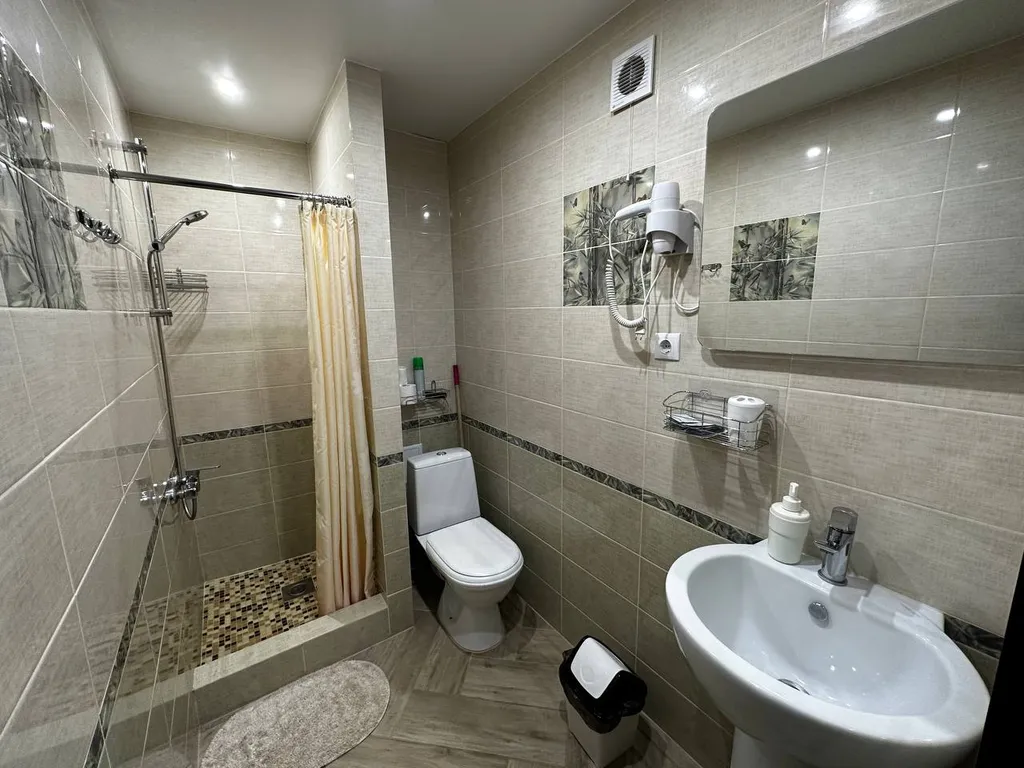 Гостевой двор "Дом в кедрах"