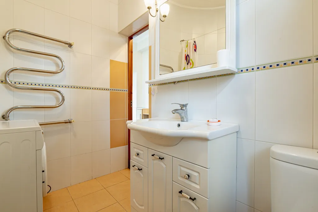 Уютная квартира в центре города со своим двориком