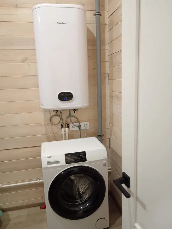 Частный дом в тихом месте в черте города