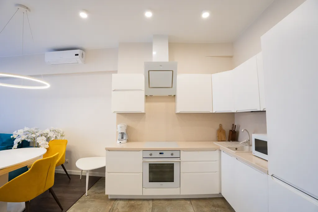 Трёхкомнатные апартаменты с видом на море и город