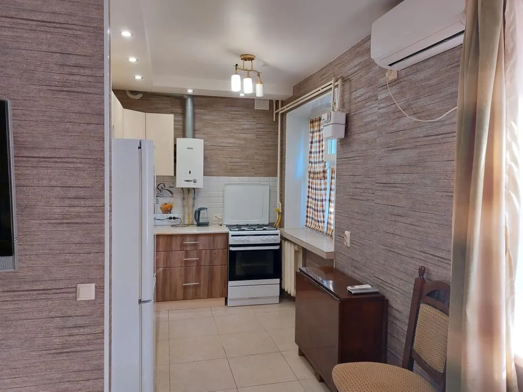 Квартира Квартира в тихом дворе, возле Привоза — Симферополь