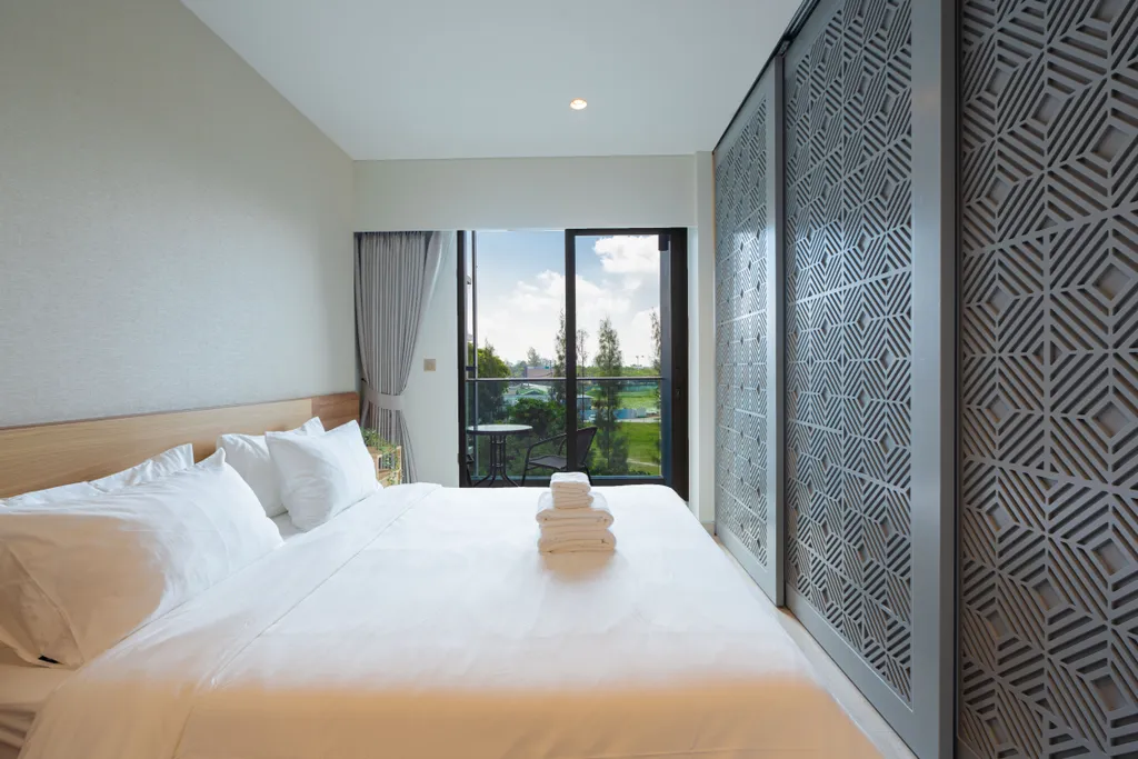 Laguna Lakeside residences apartment 1405