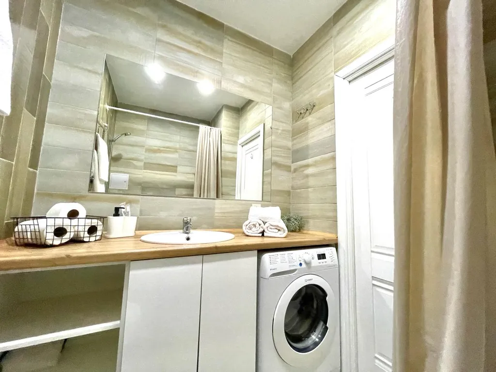 Студия День и Ночь с видом на горы