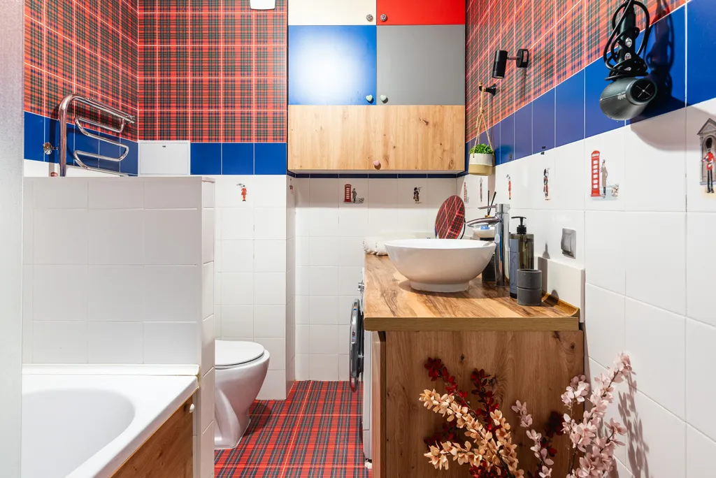 Атмосферная, яркая квартира в районе ТРЦ Мега