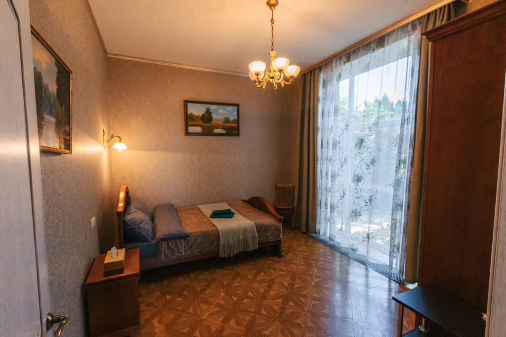 Современный дом в тихом месте