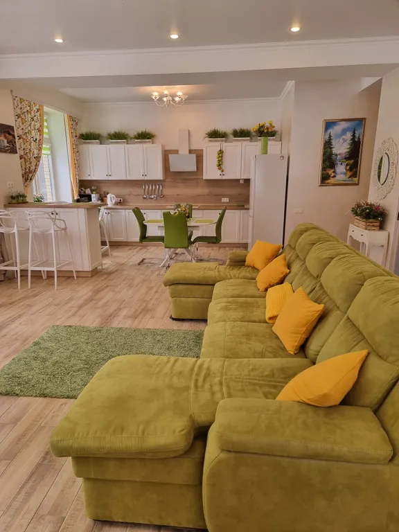 Уютные апартаменты с панорамным видом на горы в центре