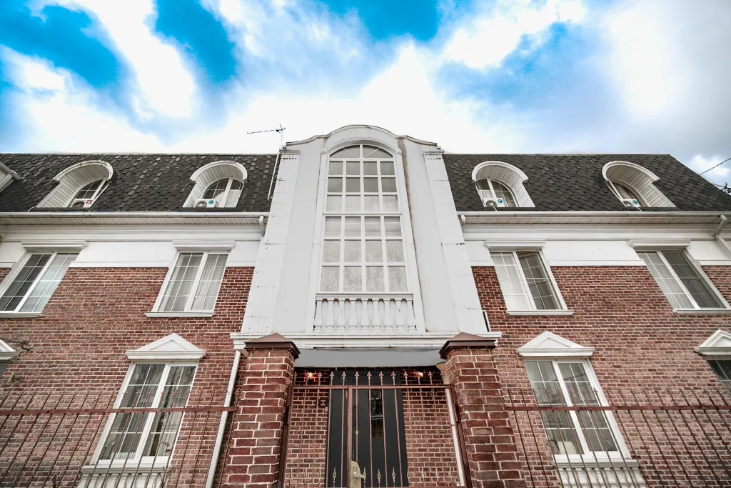 Красивая студия в Английском доме на Российской