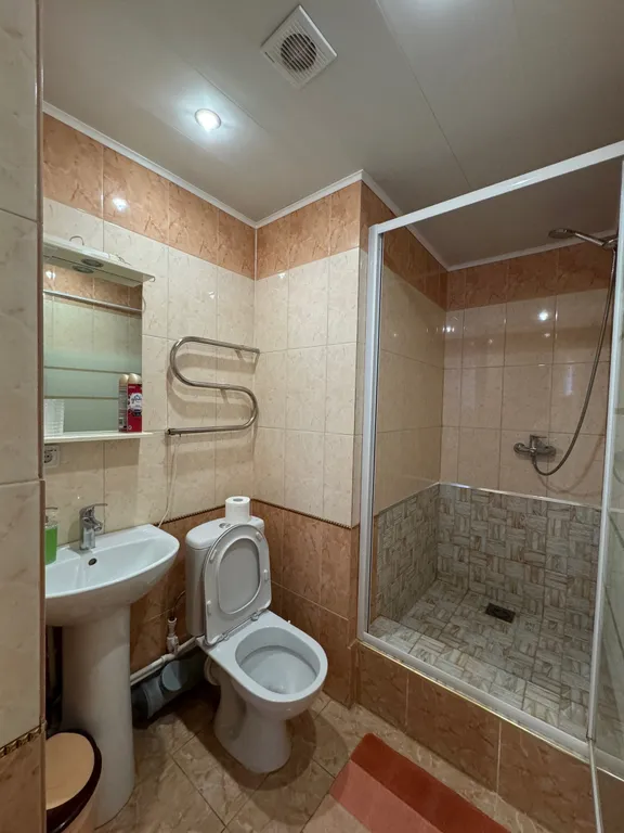 Уютным номер с видом на горы