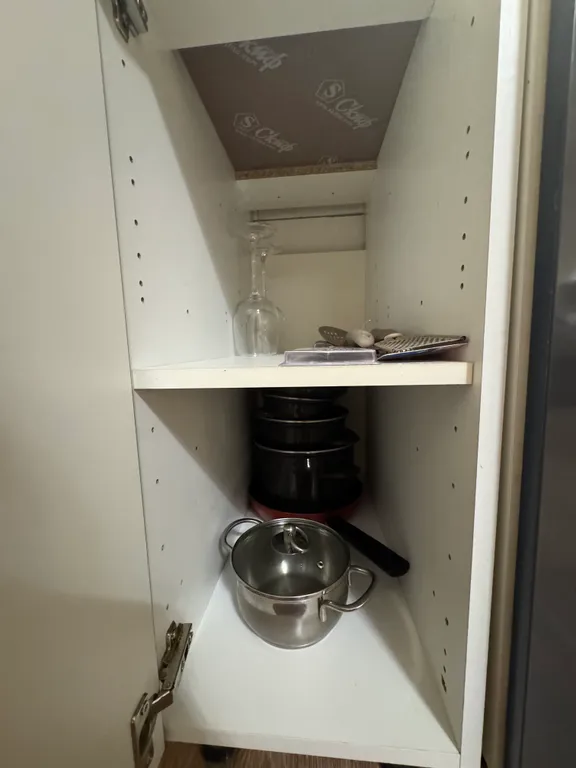 Уютная студия с большой кроватью в спальном районе