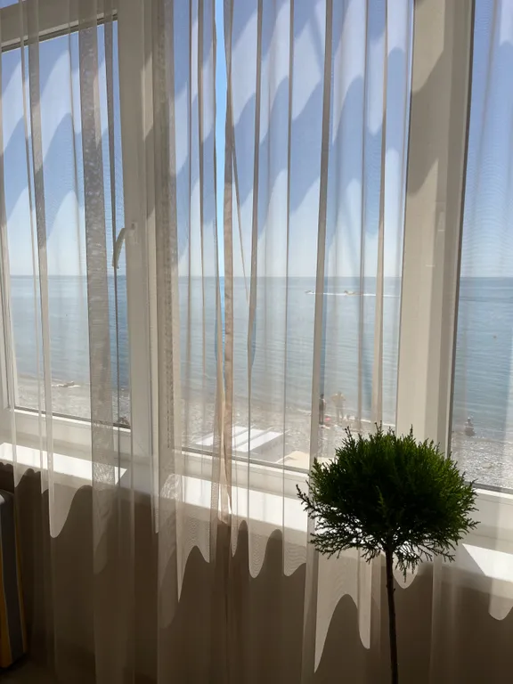 Делюкс трехместный с видом на море