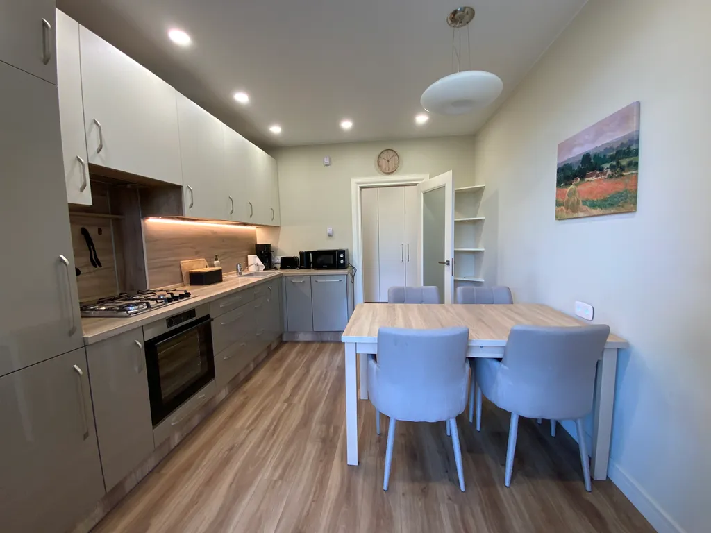 Квартира Просторные апартаменты для большой семьи в сердце Зеленоградска! — Зеленоградск