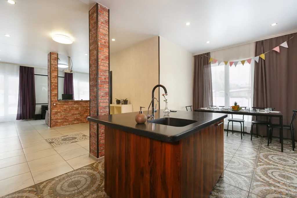 Просторный двухэтажный коттедж