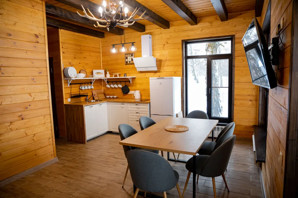 Дом на берегу озера