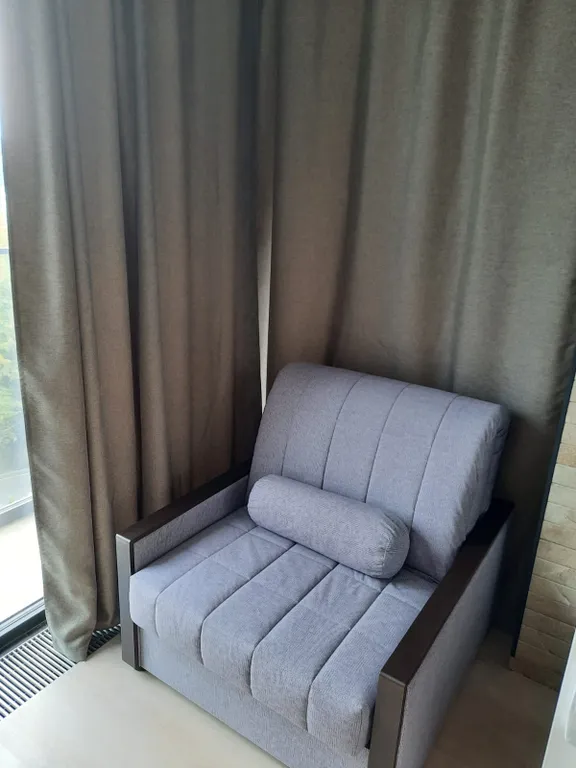 Квартира с балконом и отдельной спальней