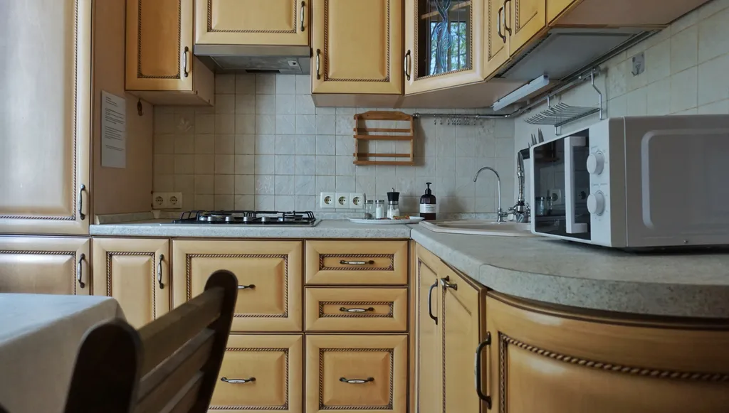 Трешка с изолированными спальнями в центре