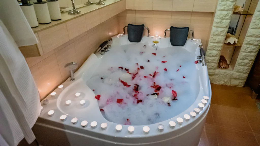 Центр города в 5 минутах езды, размещение 12 чел, кондиционер, сауна