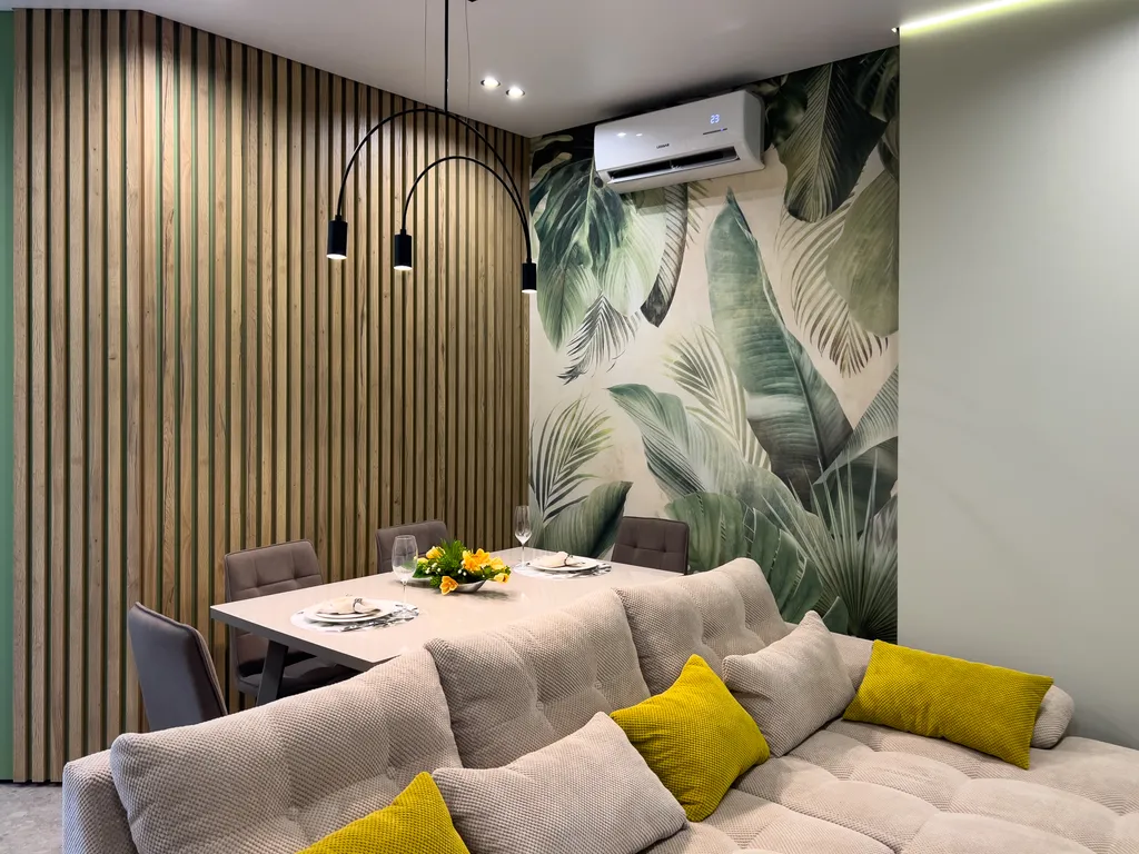 Новая квартира с просторной терассой и прекрасным видом на горы