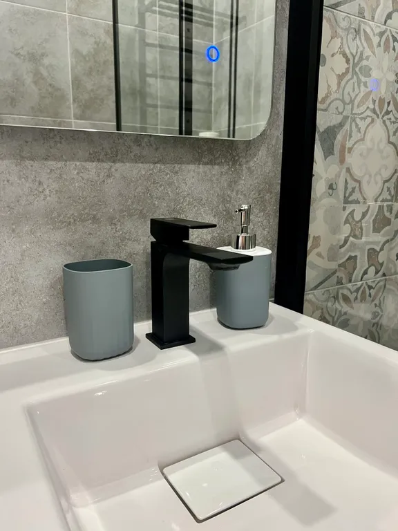 УЮТНЫЕ НОВЫЕ АПАРТАМЕНТЫ В ДОМЕ КОМФОРТ КЛАССА