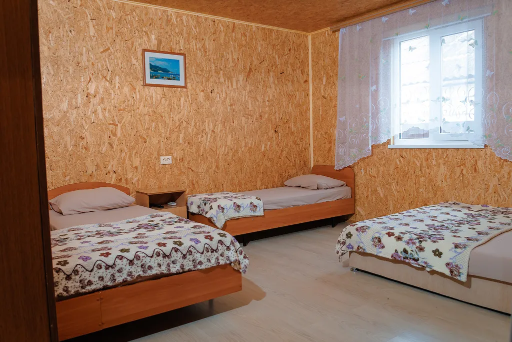 Коттедж Уютный деревянный домик в центре города — Анапа