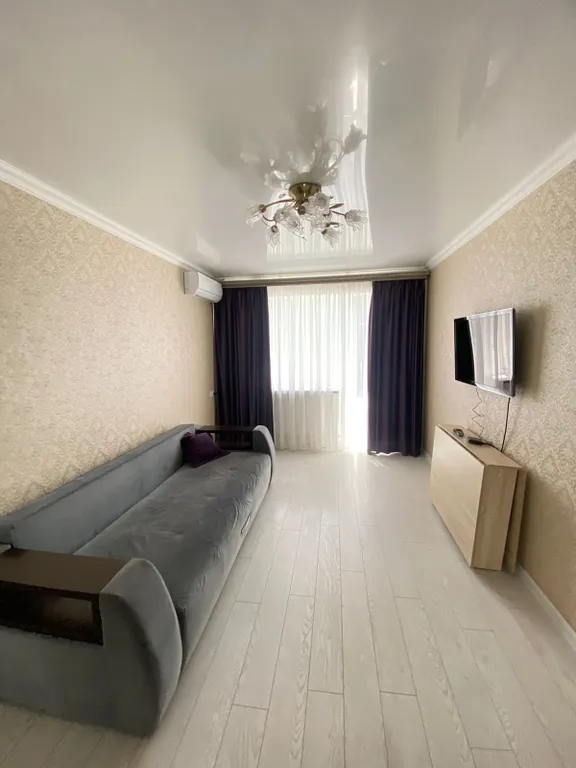 Квартира Жд Вокзал 1 минута, парк 3 минуты, аэропорт 15 минут — аренда посуточно в Минеральные Воды