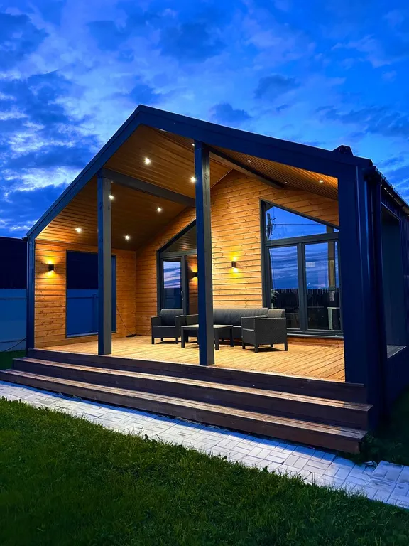 Коттедж Красивый дом с 2 спальнями — Ропша