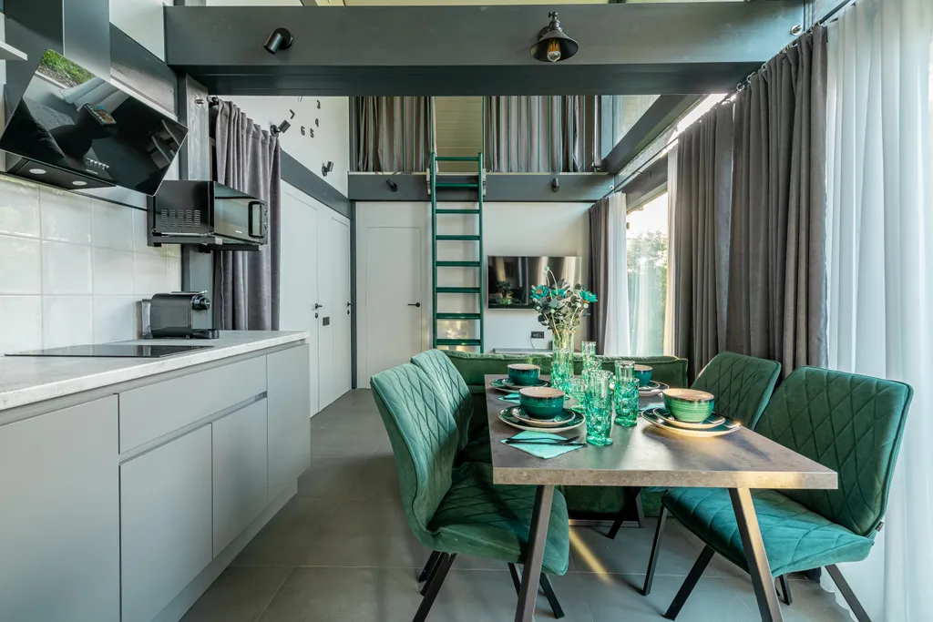 Изумрудный домик в загородном клубе у плещеева озера