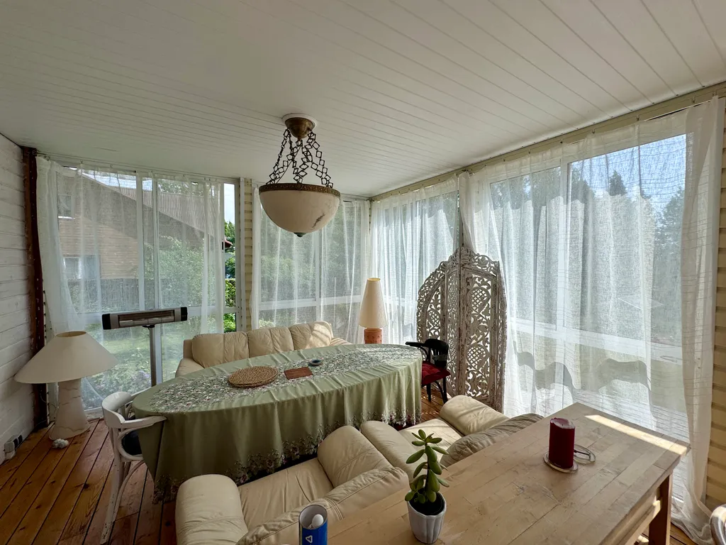 Коттедж Большой комфортабельный дом с террасами, мангалом и новой баней! — Красноармейское