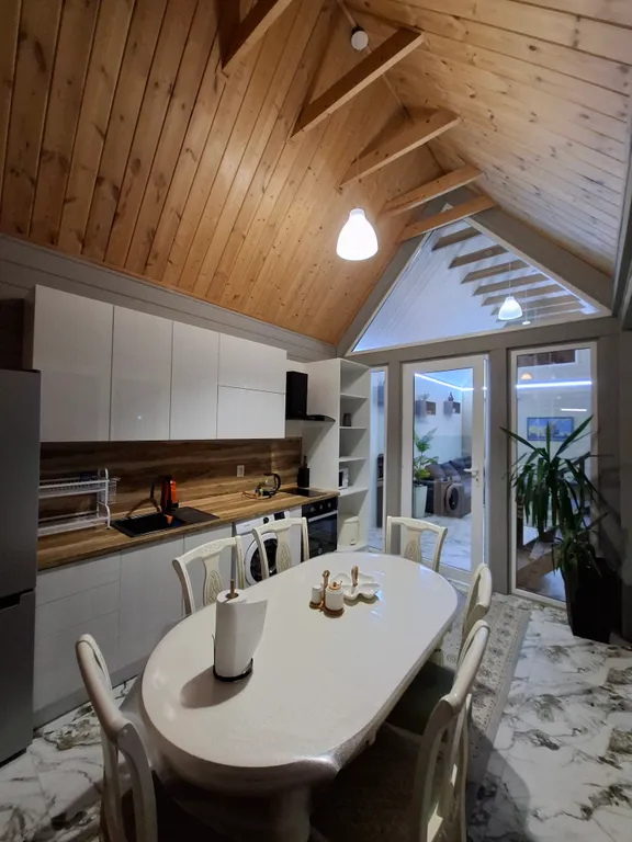 Семейный дом на берегу моря