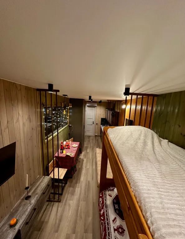 Уютный дом-лофт с видом на лес и реку