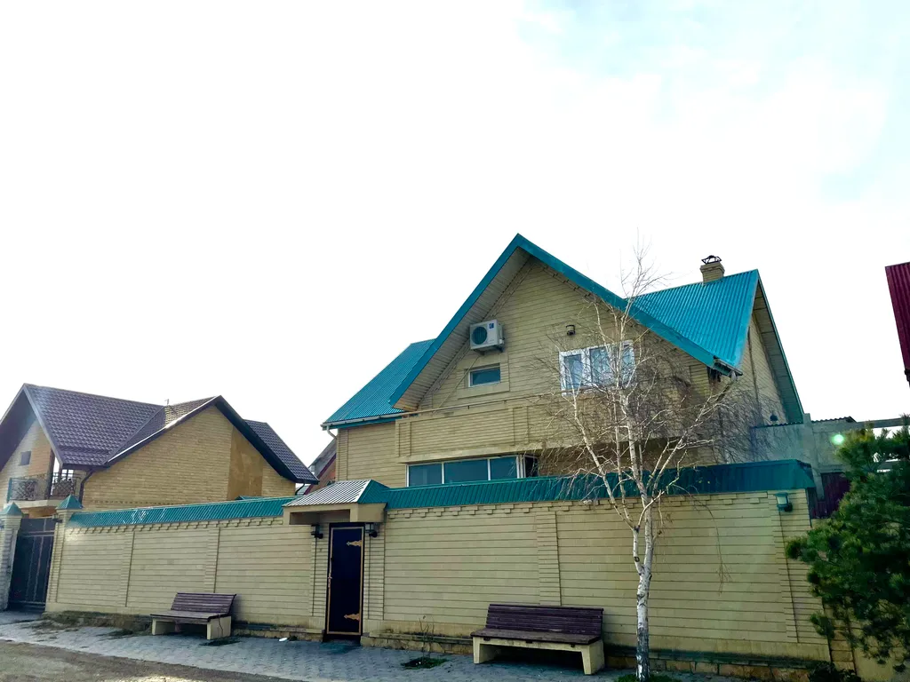 Уютный большой дом у моря