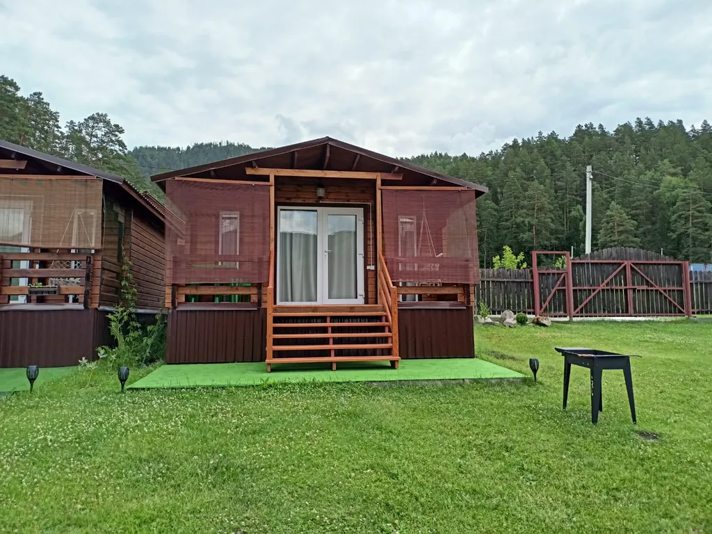 Коттедж Четырехместный улучшенный гостевой дом с видом на горы 5 — аренда посуточно в Усть-Сема