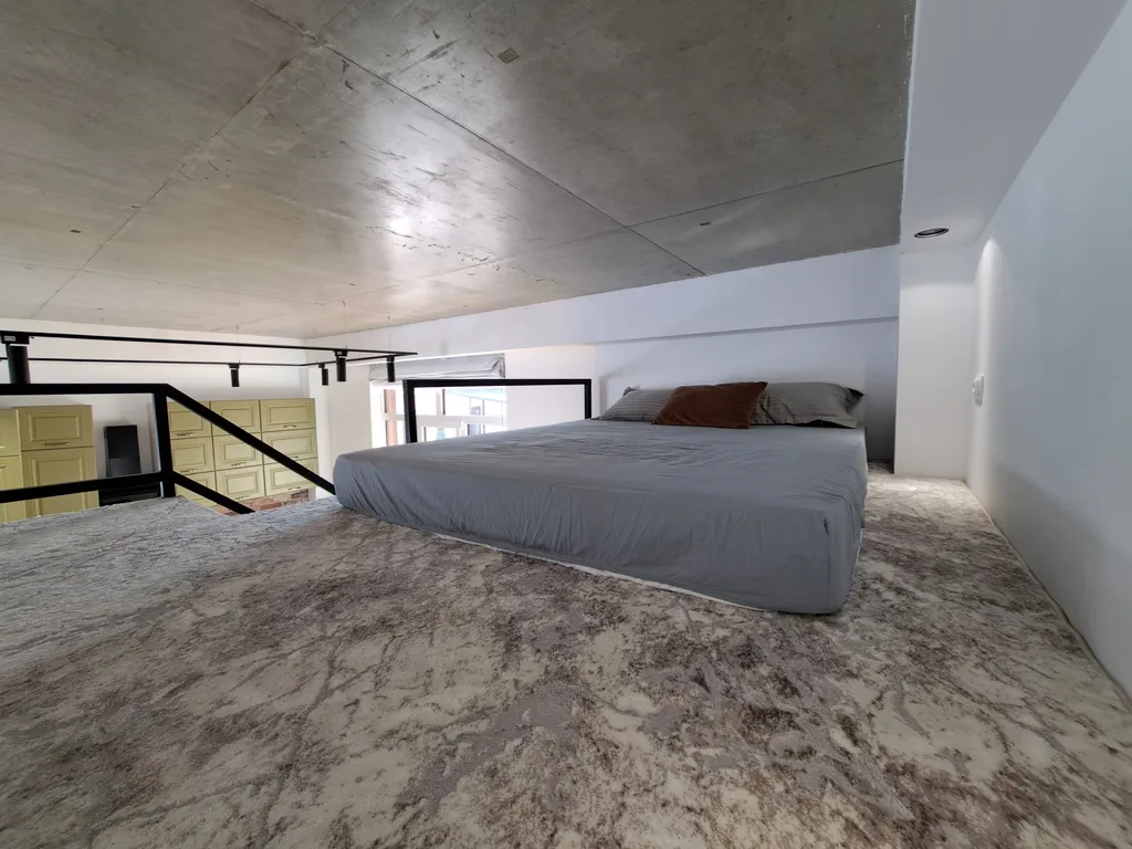 Квартира Квартира Просторная студия с новым ремонтом — Сириус