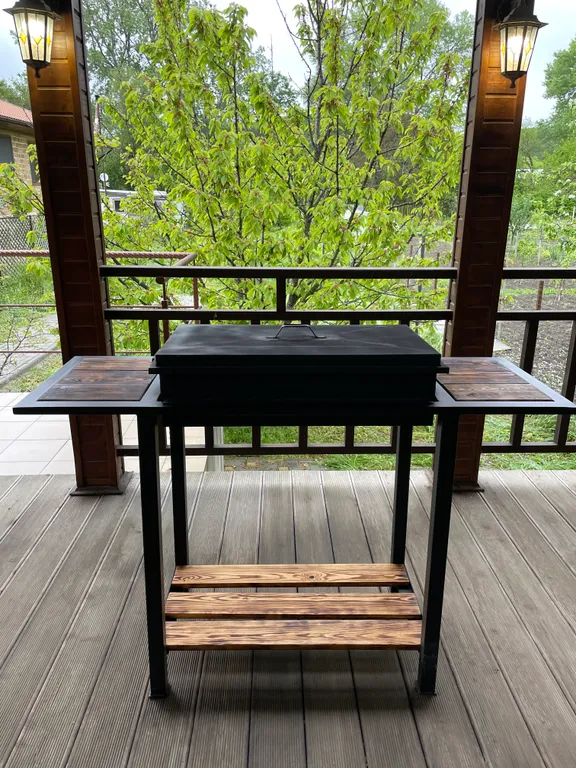 Дом возле Кипарисового озера